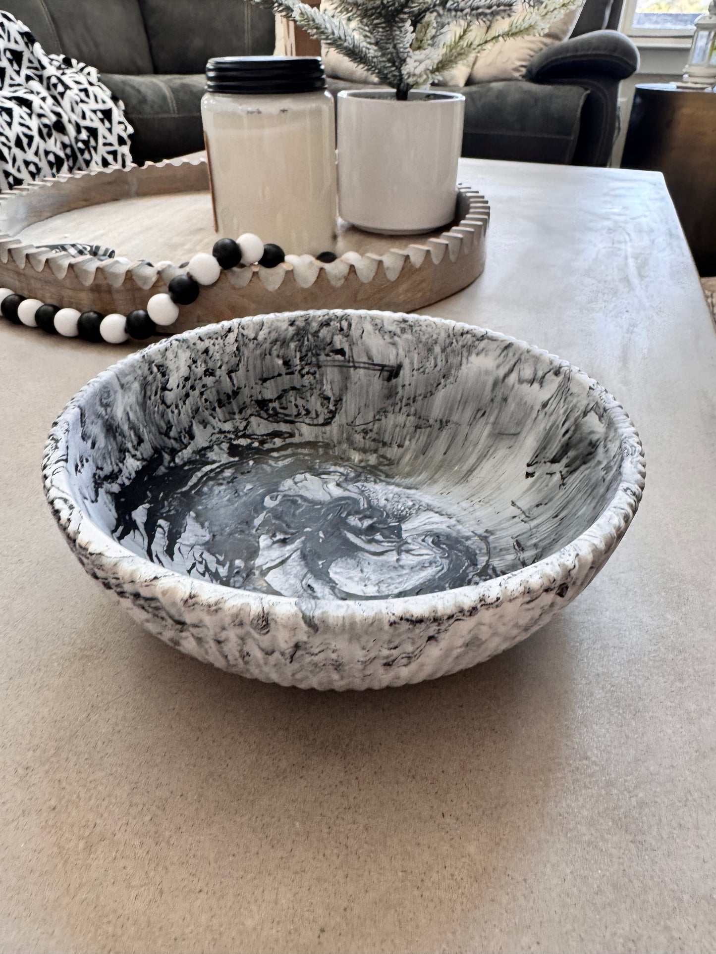 Handcrafted Large Jesmonite Bowl – Modern, Multi-Purpose Decor